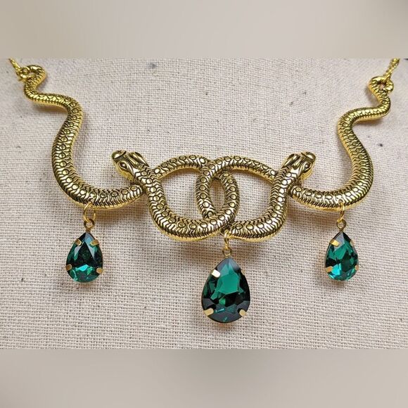 Anthro Vintage Inspired Gold Snake Necklace With Green Gemstones - Picture 7 of 14